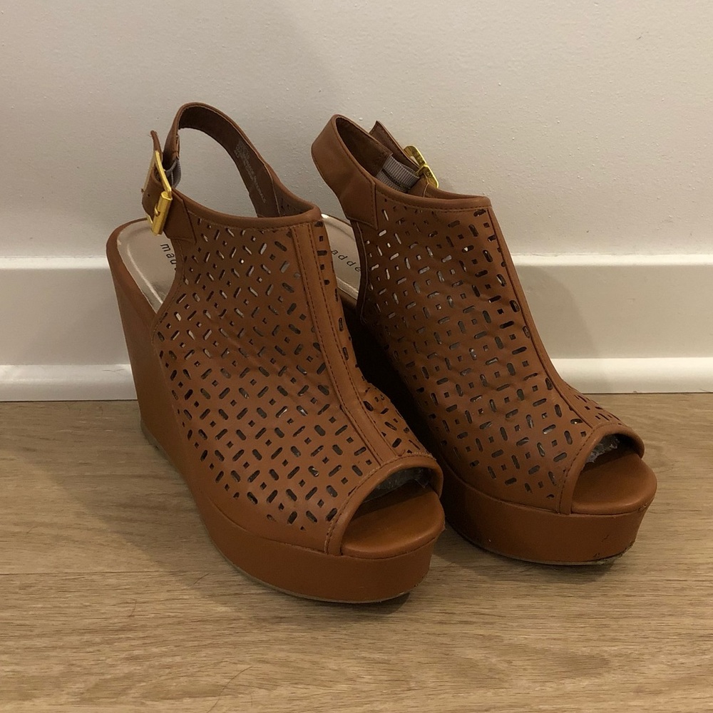 Madden Girl Wedges